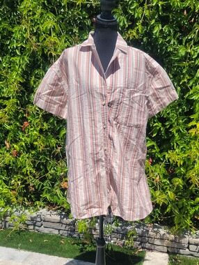 We The Free Pink and White Striped Boyfriend Short Sleeve Button-Down Shirt M